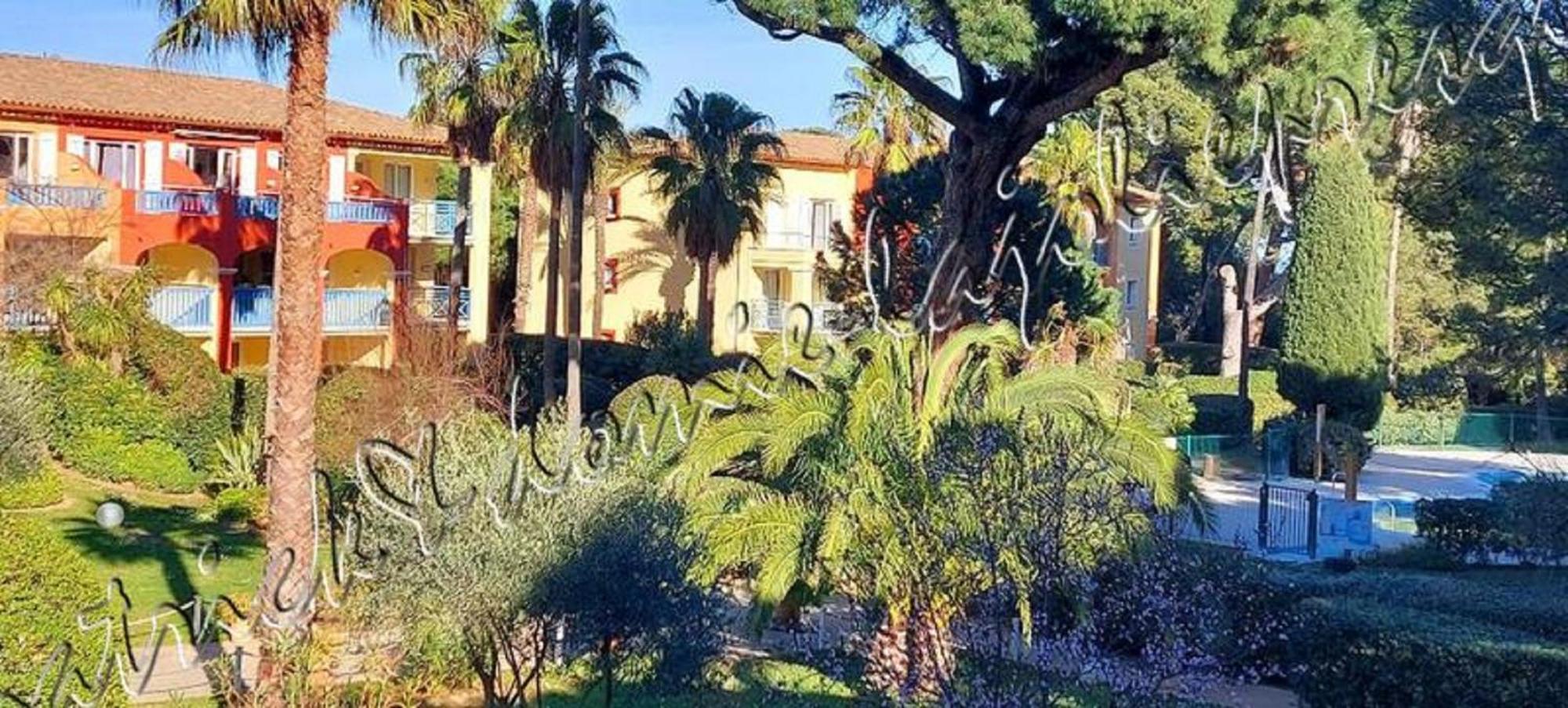 Magnifique Parc de la Presqu'île avec Piscine et Plage face à Porquerolles ! Hyères Exterior foto