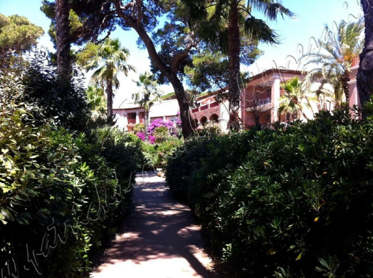 Magnifique Parc de la Presqu'île avec Piscine et Plage face à Porquerolles ! Hyères Exterior foto